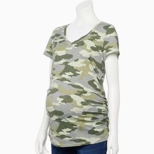 Green Camo Maternity Side Ruch Vneck Tee SMALL